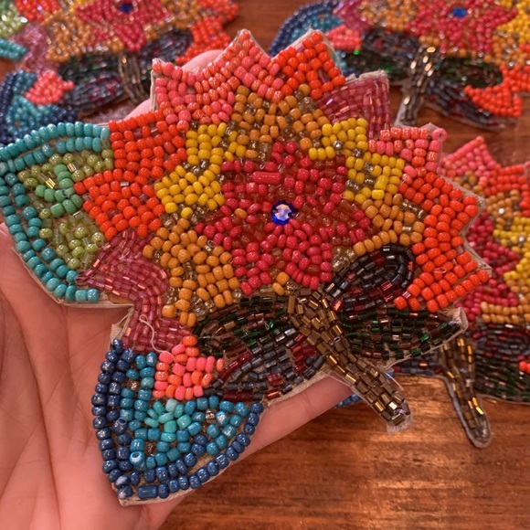 PIER 1 Set of 4 Vibrant Glass Beaded Floral Coasters - Picture 3 of 17